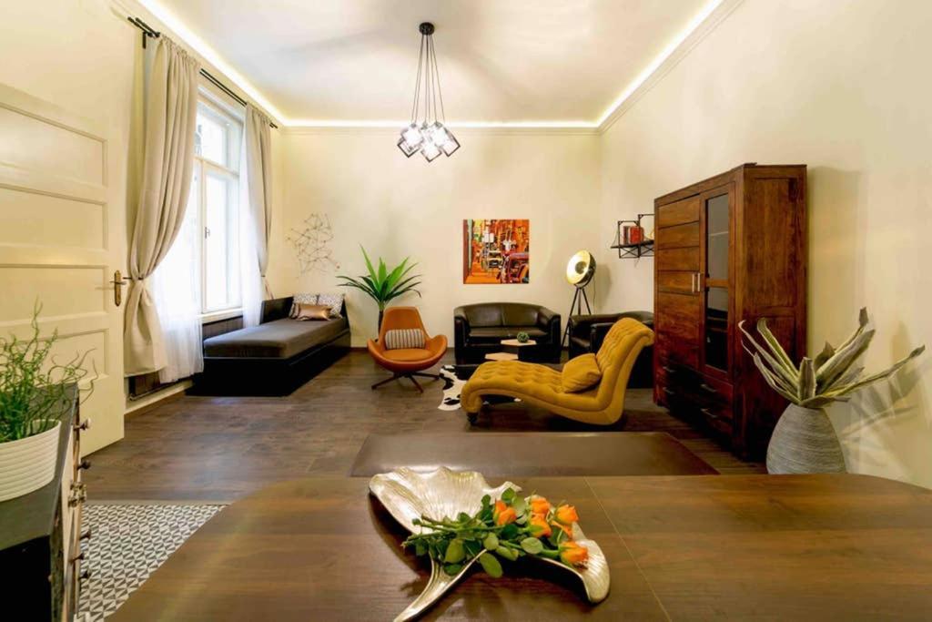 The Best Mondain Apartment Budapesta Exterior foto